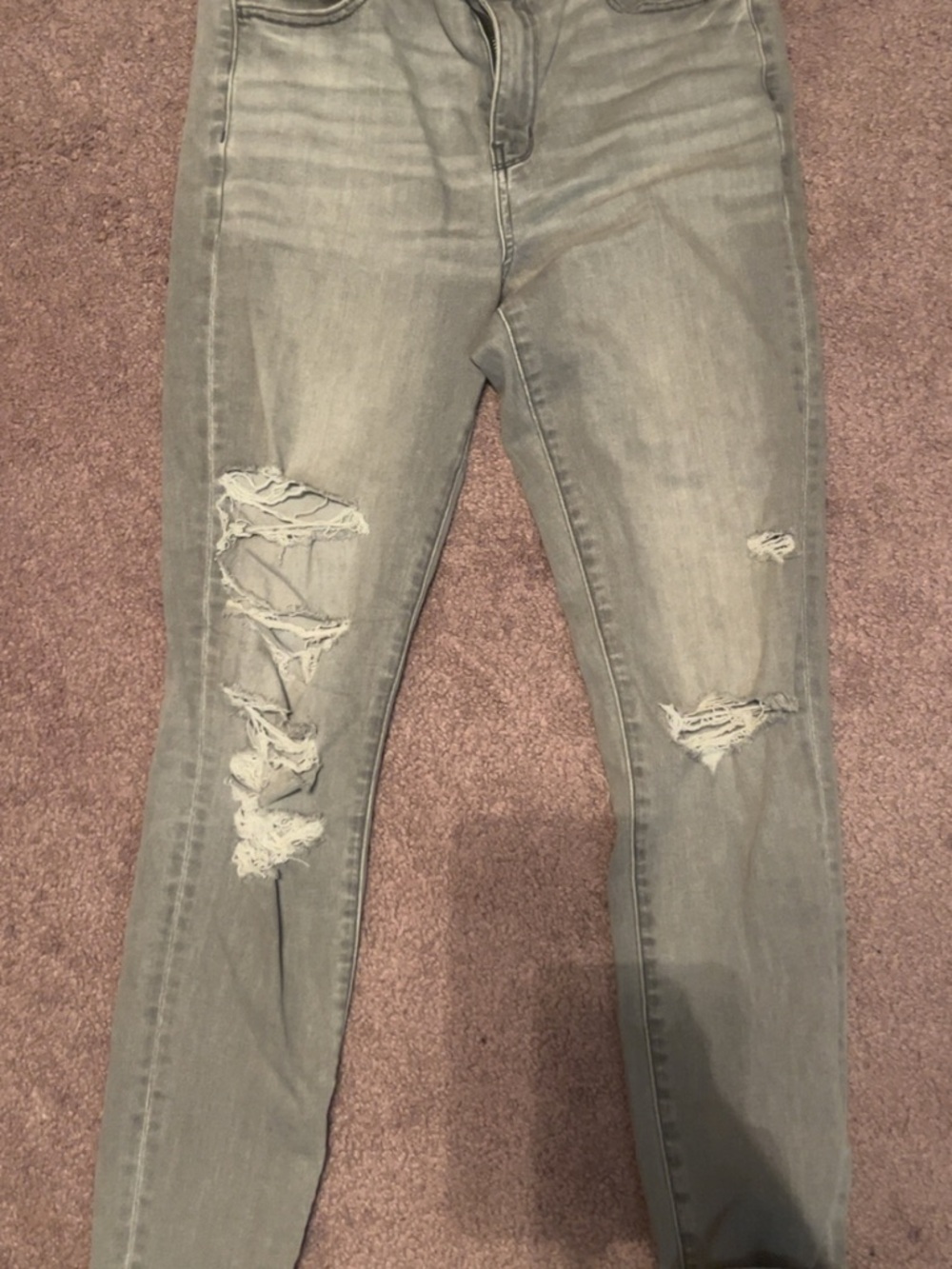American Eagle Outfitters Gray Ripped Skinny Jeans